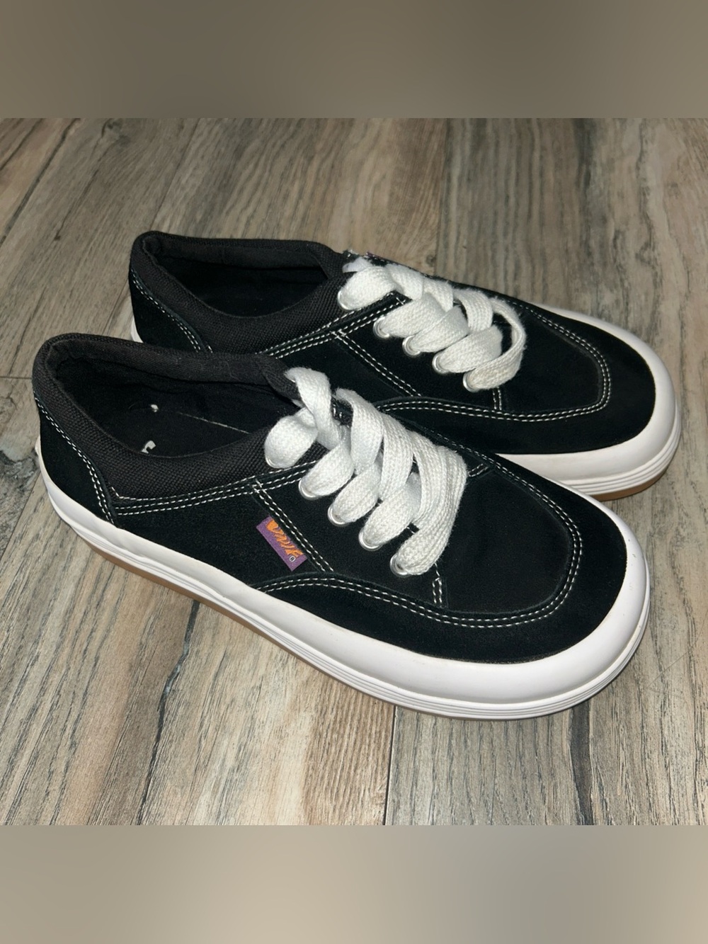 UNIF The Phoebes Shoe Women's Black US 8 Leather Platform Chunky 90s Inspired